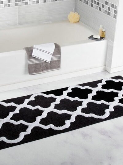 Grand tapis de salle de bain noir